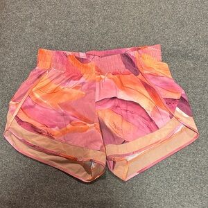 Athleta Mesh Trim Racer Run Shorts 4”